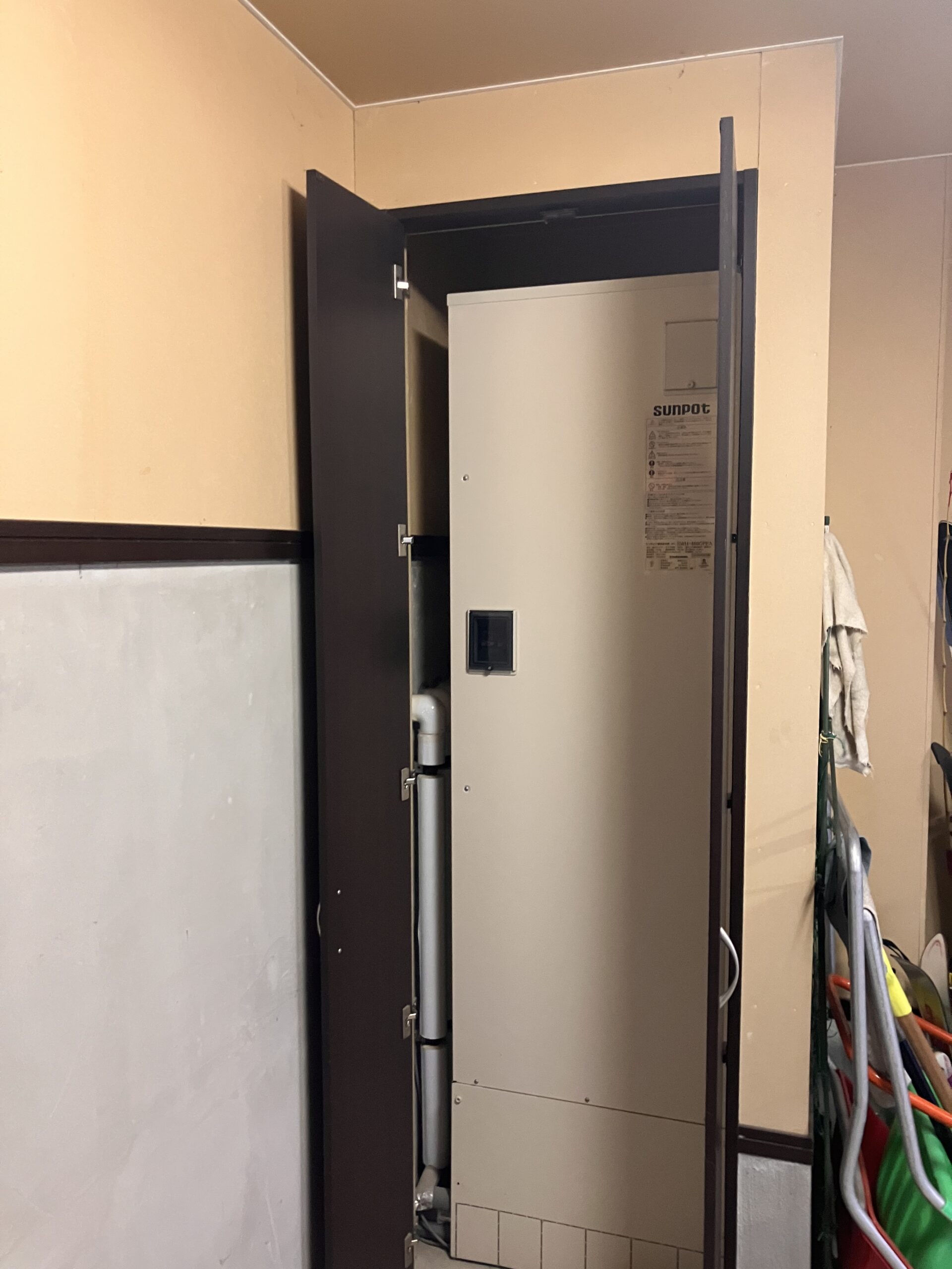 電気温水器からエコキュートへ交換工事